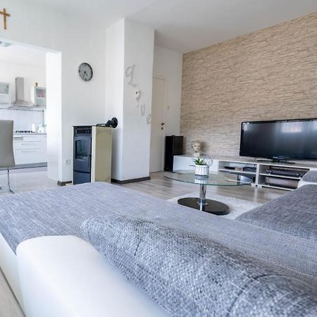 Апартаменти Apartman M Книн Екстер'єр фото