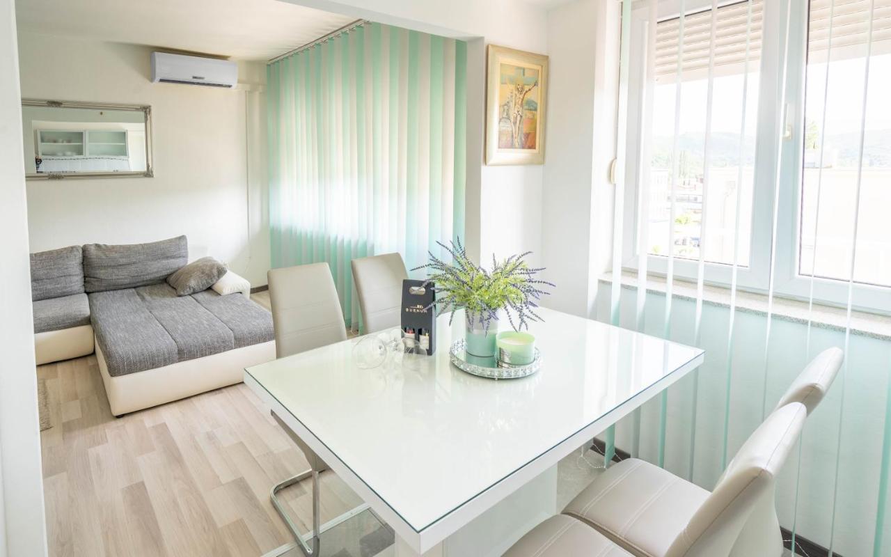 Апартаменти Apartman M Книн Екстер'єр фото