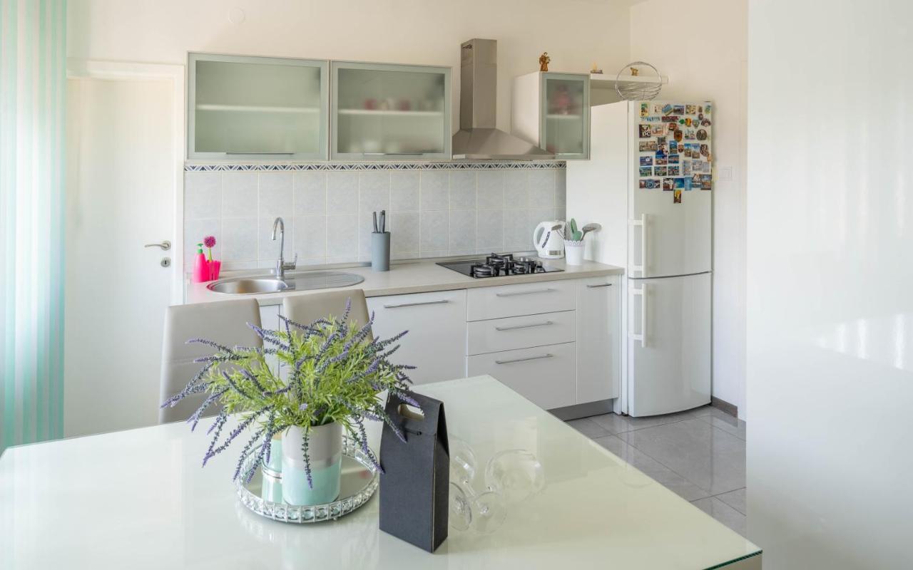 Апартаменти Apartman M Книн Екстер'єр фото